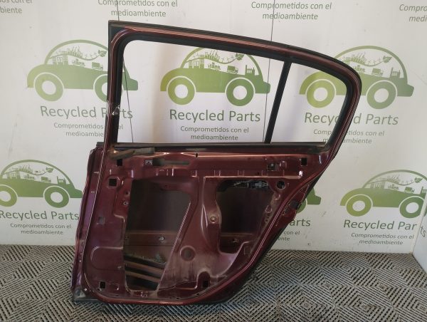 Puerta Trasera Derecha Renault Megane 2 4p (05647088)