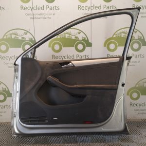 Puerta Delantera Derecha Vw Vento Li (06120344)