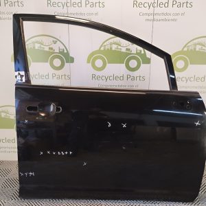 Puerta Delantera Derecha Nissan Tiida (04931408)