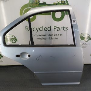 Puerta Trasera Derecha Vw Bora (04554737)
