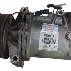 Compresor De A/a Renault Captur 2.0 (06045956)
