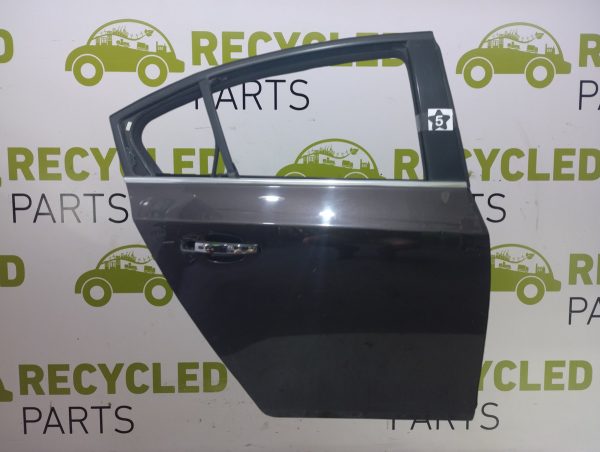 Puerta Trasera Derecha Chevrolet Cruze 4p (04902006) Lp