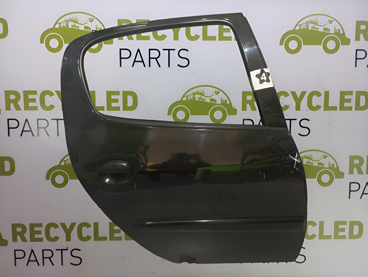 Puerta Trasera Derecha Peugeot 206 (05413657) Lp