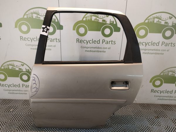 Puerta Trasera Izquierda Chevrolet Corsa (05503189)