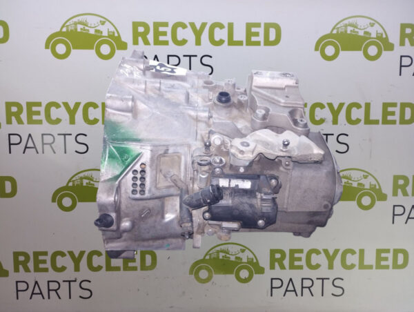 Caja De Velocidades Peugeot 208 1.6 16v Thp (05652271)