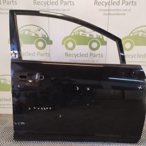 Puerta Delantera Derecha Nissan Tiida (04931408)