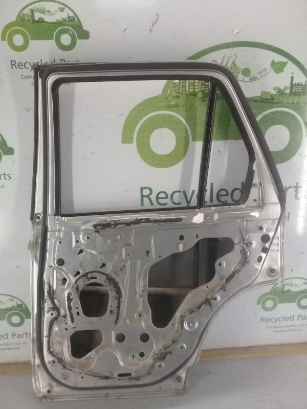 Puerta Trasera Derecha Honda Crv 2da (03209259)
