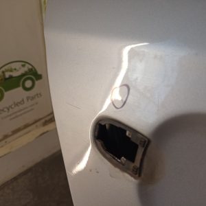 Puerta Trasera Derecha Vw Vento Lv (04473404)