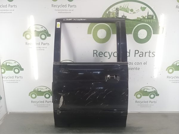 Puerta Trasera Izquierda Mitsubishi L200 (03005742)