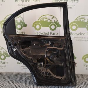 Puerta Trasera Izquierda Chevrolet Aveo (04705834)