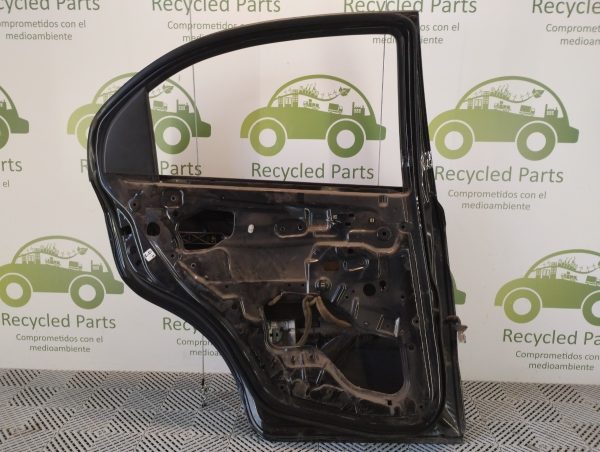 Puerta Trasera Izquierda Chevrolet Aveo (04705834)