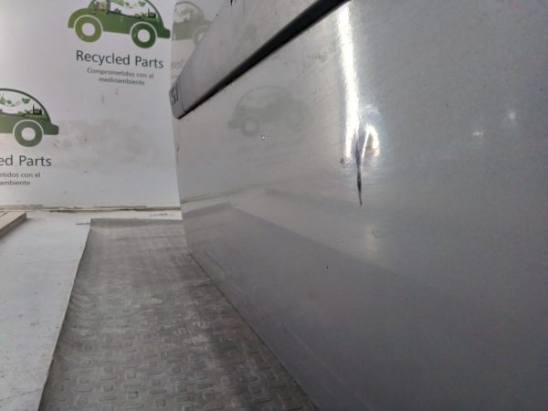 Puerta Delantera Izquierda Renault Megane 2 (04410485)