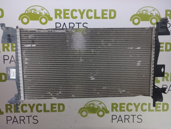 Radiador De Agua Ford Focus 3 1.6 (05908396)