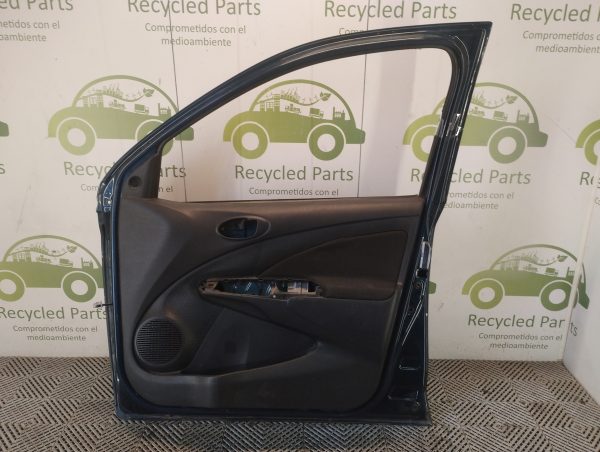 Puerta Delantera Derecha Toyota Etios (06206138)