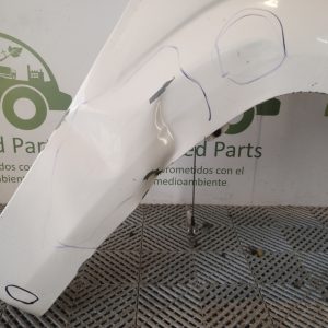 Guardabarro Derecho Vw Amarok (05385617)