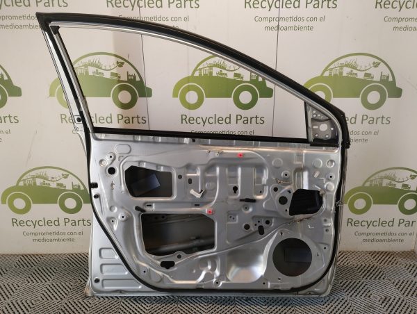 Puerta Delantera Izquierda Toyota Corolla G11 (05566513)