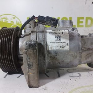 Compresor De A/a Renault Nuevo Sandero 1.6 (06413799)