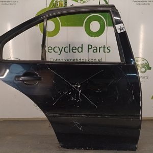Puerta Trasera Derecha Vw Bora (02606037)