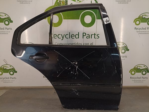 Puerta Trasera Derecha Vw Bora (02606037)