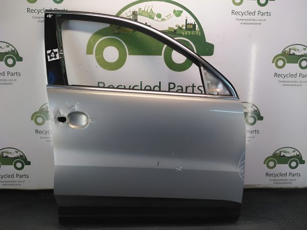 Puerta Delantera Derecha Vw Tiguan (04479176)