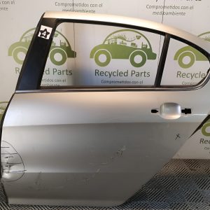 Puerta Trasera Izquierda Peugeot 408 (05819601)