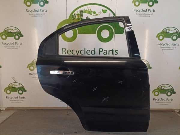 Puerta Trasera Derecha Chevrolet Aveo (04299674)