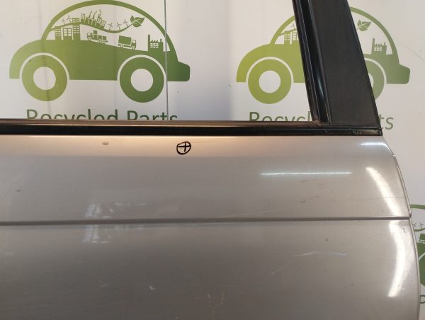 Puerta Trasera Derecha Renault Scenic (05186720) Lp