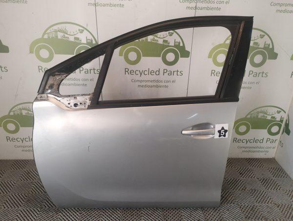 Puerta Delantera Izquierda Peugeot 208 (06081679)