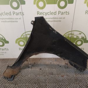 Guardabarro Izquierdo Toyota Etios (05954478)