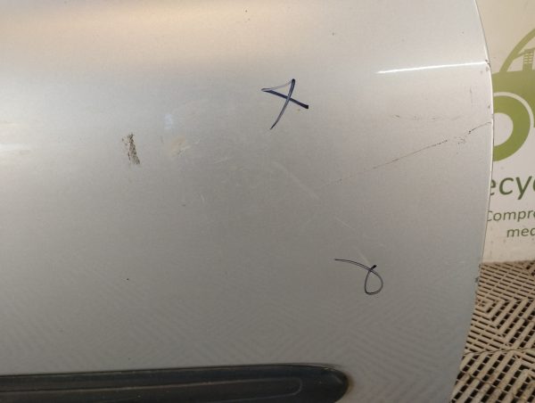 Puerta Delantera Derecha Renault Clio Mio (05576836)