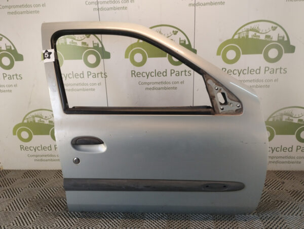 Puerta Delantera Derecha Renault Clio 2 (06205818)