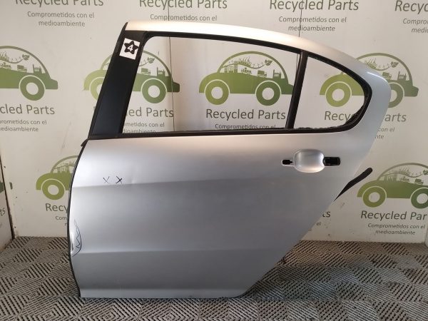 Puerta Trasera Izquierda Peugeot 408 (06141881)