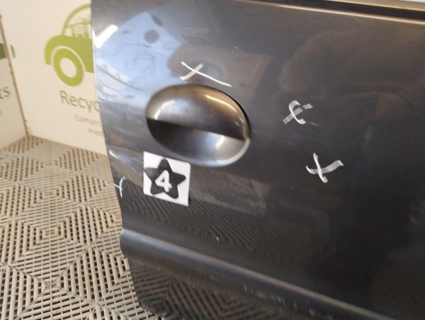 Puerta Delantera Derecha Peugeot 207 (05188997)