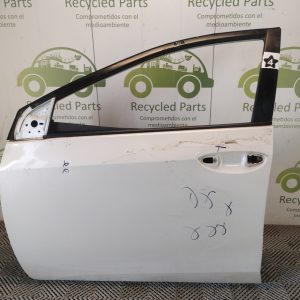Puerta Delantera Izquierda Toyota Corolla G11 (05960616)