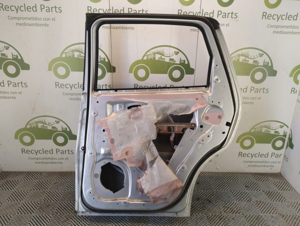 Puerta Trasera Derecha Chevrolet Spin (05396278)