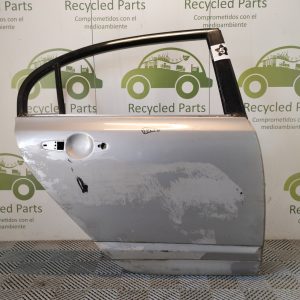 Puerta Trasera Derecha Honda Civic 8va (05061878)