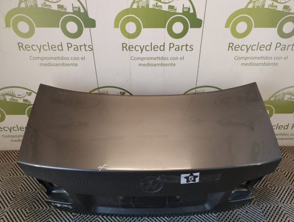 Tapa De Baul Vw Vento Lv (04835773)