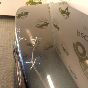 Tapa De Baul Vw Vento Lv (04524623)