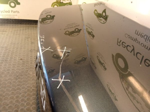 Tapa De Baul Vw Vento Lv (04524623)