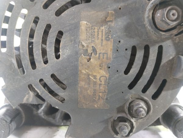 Alternador Citroen C4 1.6 (05885393)