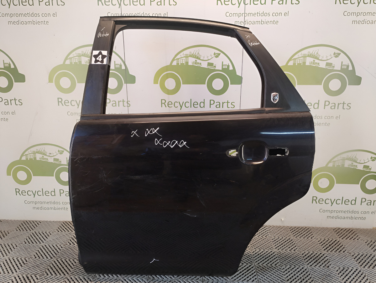 Puerta Trasera Izquierda Ford Focus F2 (05158140)
