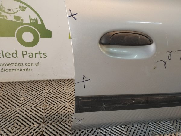 Puerta Delantera Derecha Renault Clio Mio (05576836)