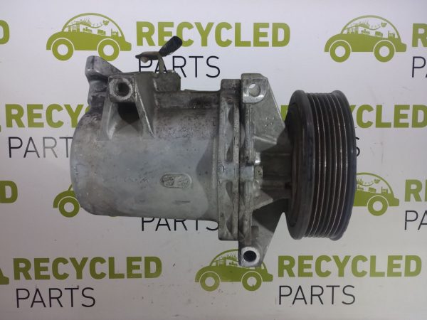 Compresor De A/a Renault Captur 2.0 (06045956)