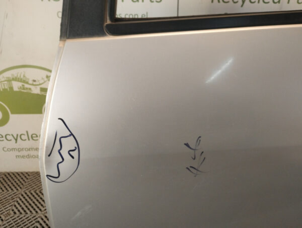 Puerta Trasera Izquierda Renault Sandero Lv (04466314)