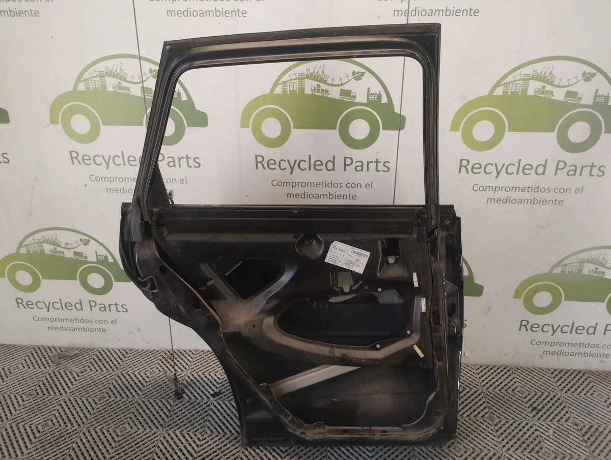 Puerta Trasera Izquierda Audi A3 1ra (05014748) Lp