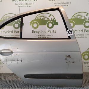 Puerta Trasera Derecha Renault Megane F1 (03010650)