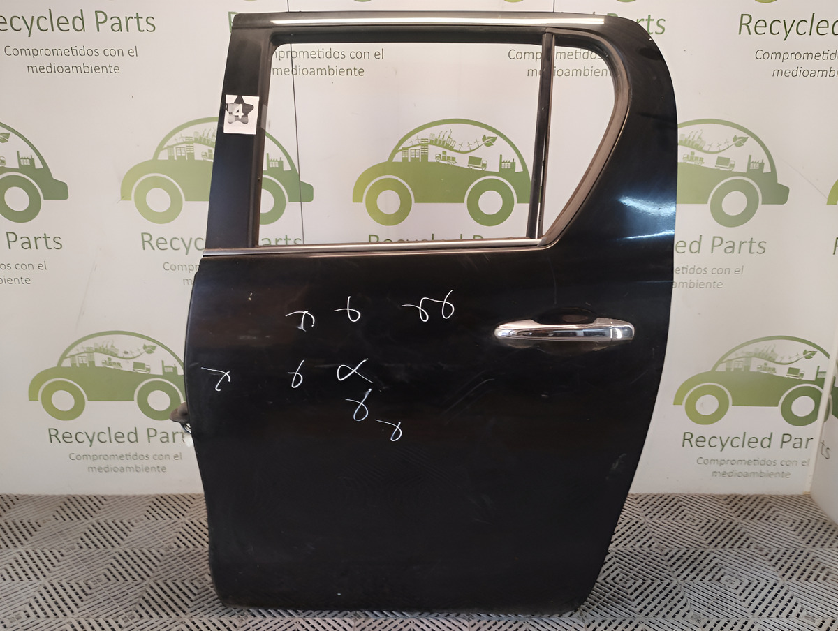 Puerta Trasera Izquierda Toyota Hilux Ln (04311268)