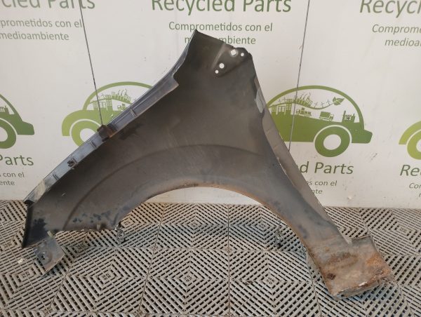 Guardabarro Derecho Ford Fiesta Mk6 (04349519)