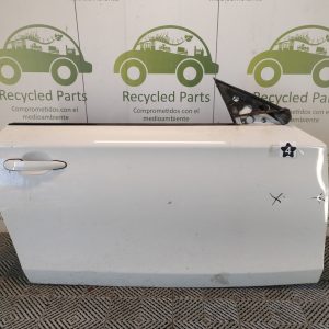 Puerta Delantera Derecha Bmw 135 (06087211)