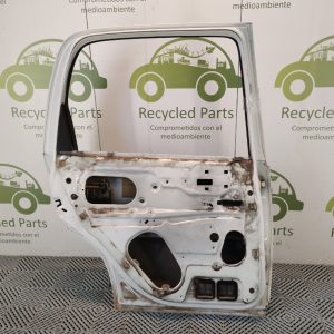 Puerta Trasera Izquierda Chevrolet Corsa (04537597)